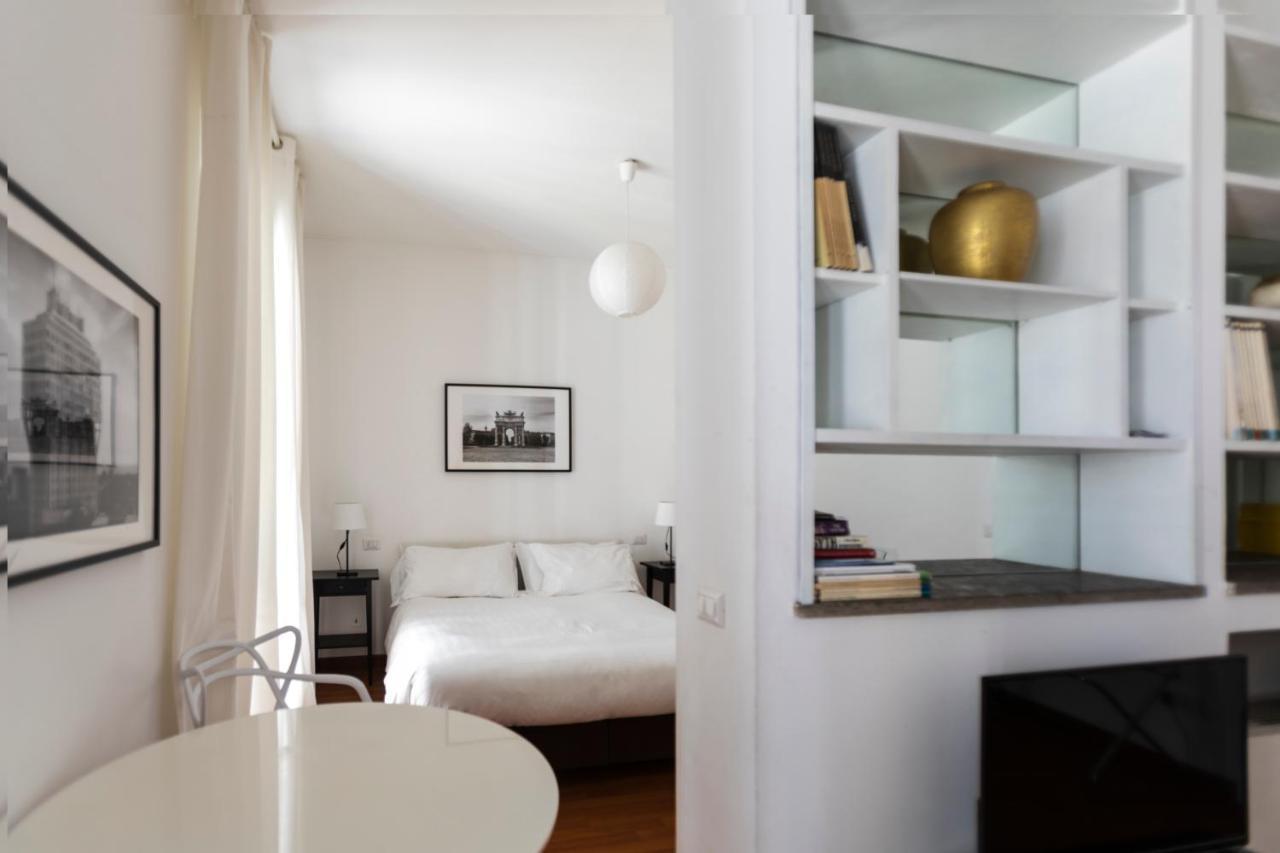 Brera - Fiori Chiari Charme Apartment Milan Bagian luar foto