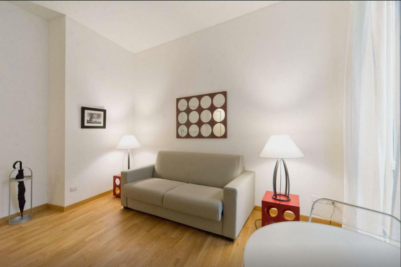Brera - Fiori Chiari Charme Apartment Milan Bagian luar foto