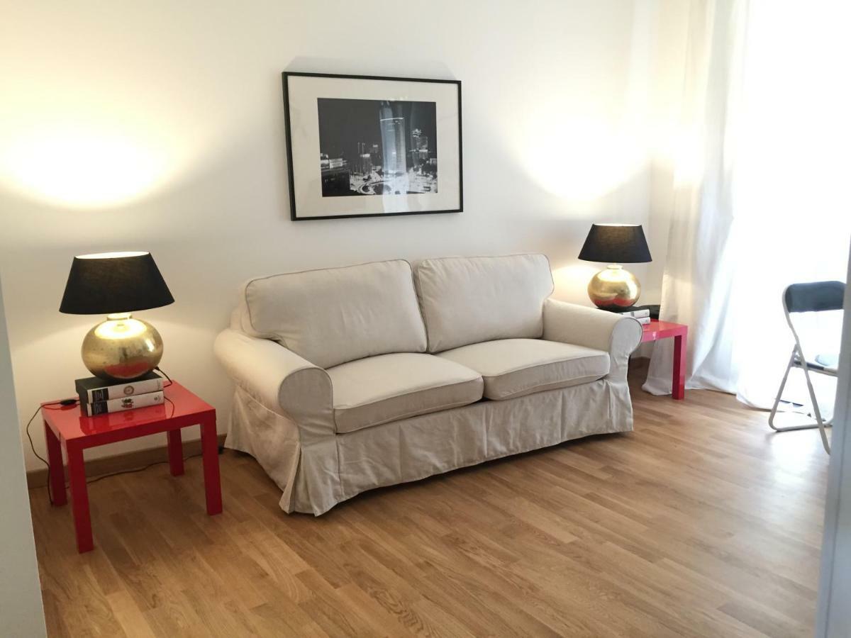 Brera - Fiori Chiari Charme Apartment Milan Bagian luar foto