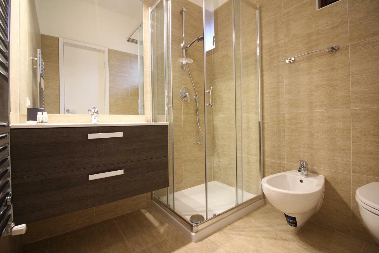 Brera - Fiori Chiari Charme Apartment Milan Bagian luar foto