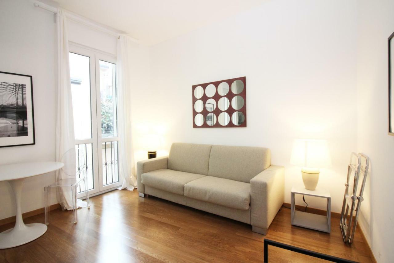 Brera - Fiori Chiari Charme Apartment Milan Bagian luar foto